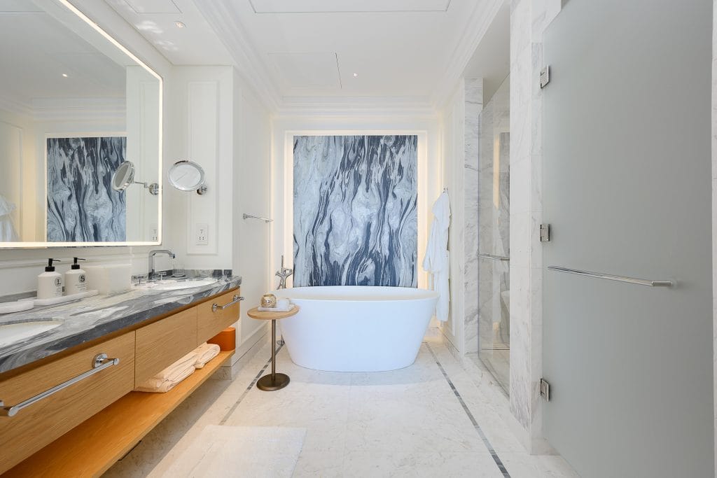 Luxury 2-Bedroom Residence with Sea Views at The Pearl-Qatar