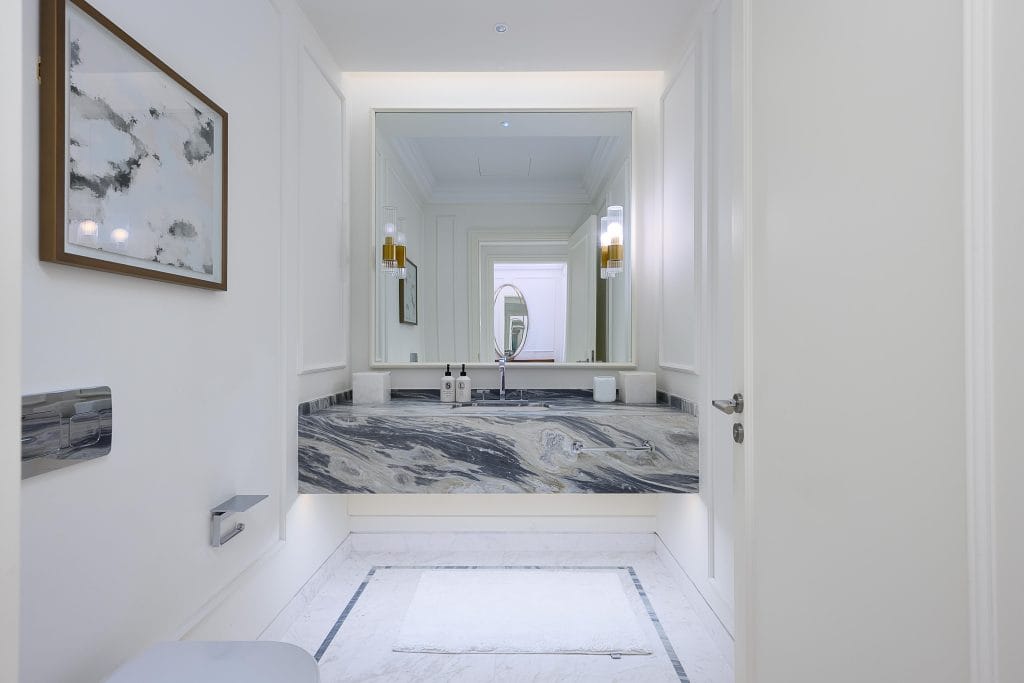 Luxury 2-Bedroom Residence with Sea Views at The Pearl-Qatar