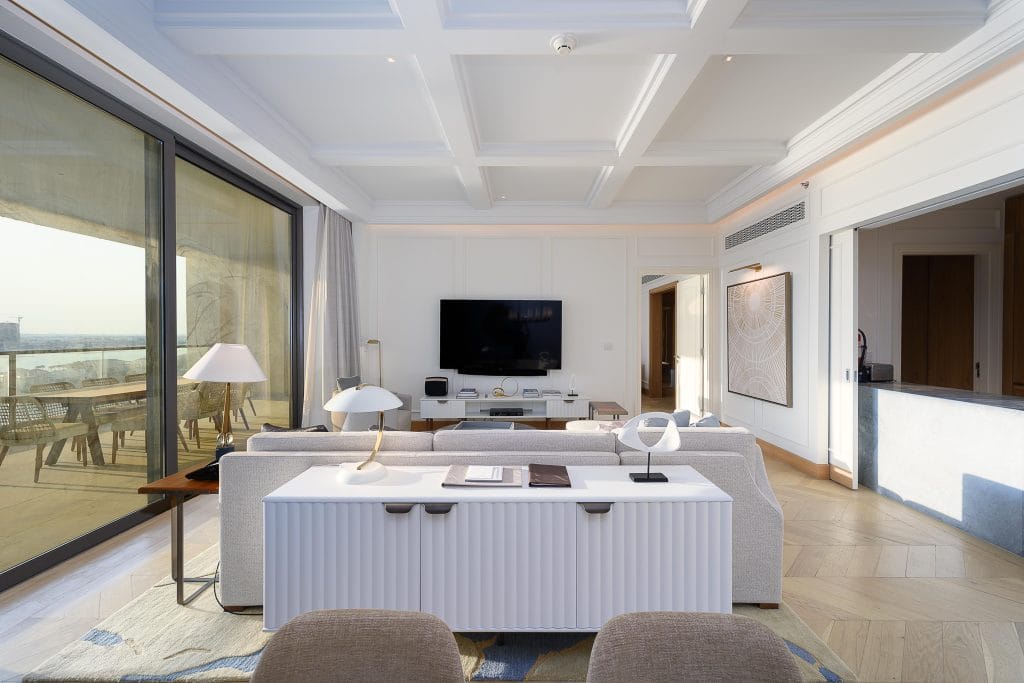 Luxury 2-Bedroom Residence with Sea Views at The Pearl-Qatar