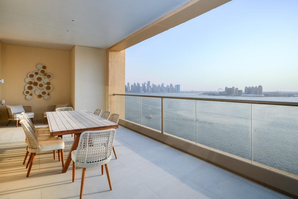 Luxury 2-Bedroom Residence with Sea Views at The Pearl-Qatar