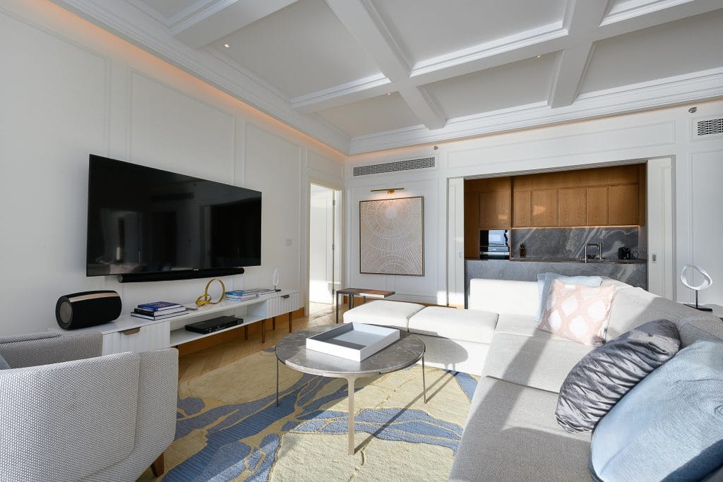 Luxury 2-Bedroom Residence with Sea Views at The Pearl-Qatar
