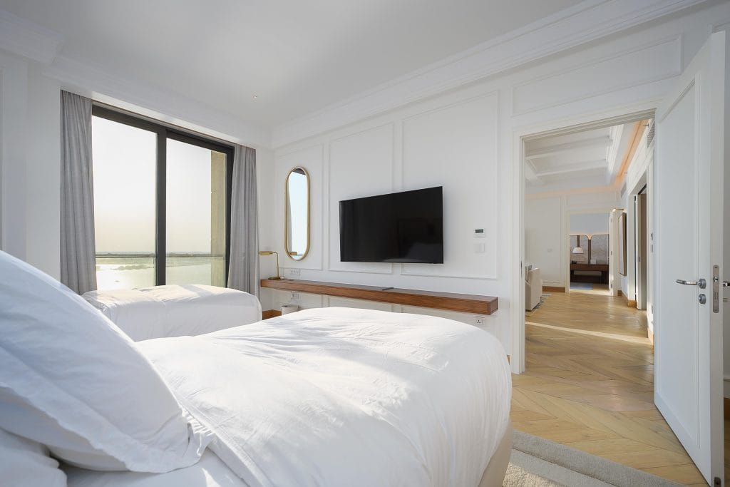 Luxury 2-Bedroom Residence with Sea Views at The Pearl-Qatar