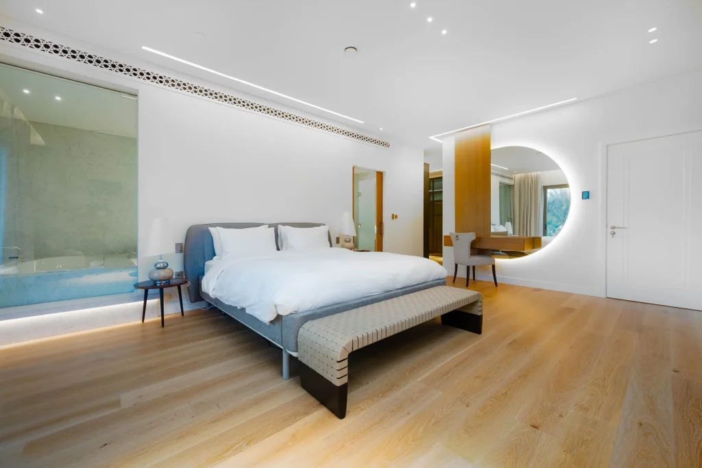 Luxurious Four-Bedroom + Maid’s Room Residence for Rent at The St. Regis Marsa Arabia Island, The Pearl-Qatar